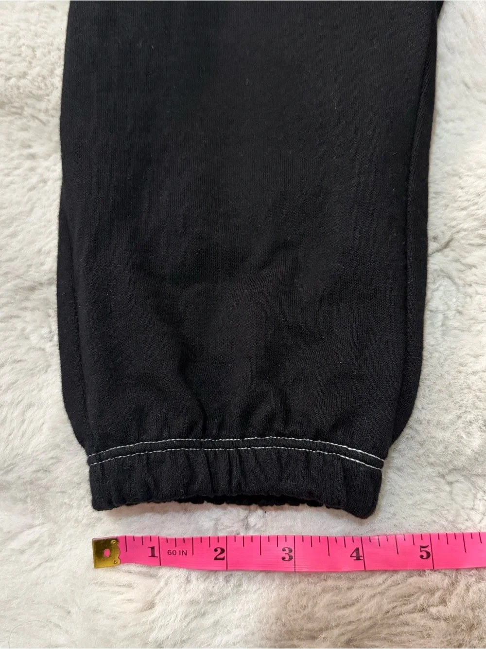 Arizona Jean Company Black Capri Sweatpants with White Heart Graphic
